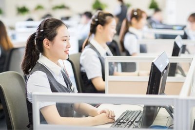 大金空調榮獲2019年度“全國政府采購空調十大領軍品牌”榮譽，彰顯卓越品質與專業服務